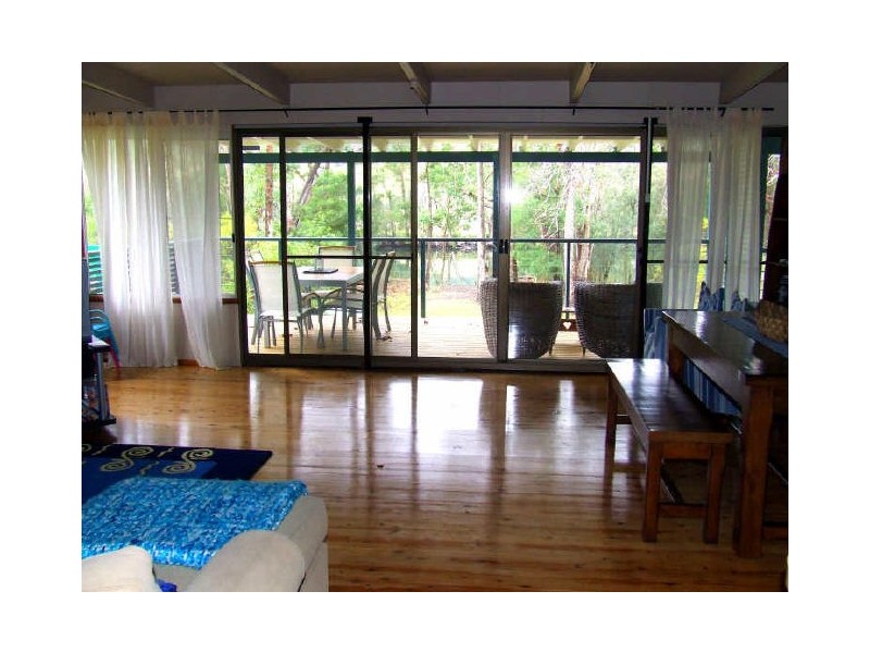 42 Anglers Parade, Fishermans Paradise NSW 2539