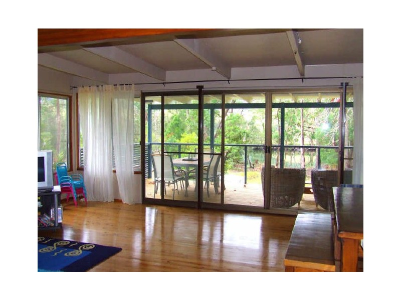 42 Anglers Parade, Fishermans Paradise NSW 2539