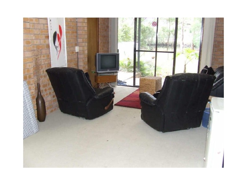 42 Anglers Parade, Fishermans Paradise NSW 2539