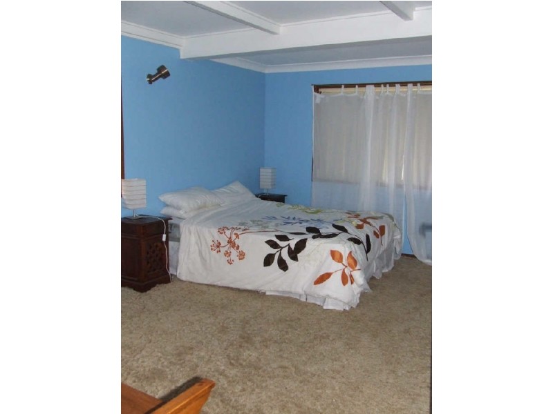 42 Anglers Parade, Fishermans Paradise NSW 2539