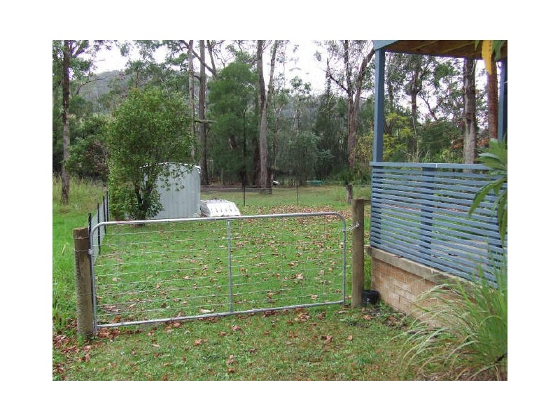 42 Anglers Parade, Fishermans Paradise NSW 2539