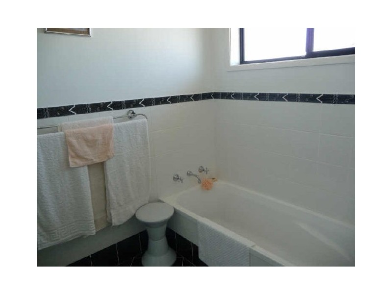 28 Lyra Drive, Lake Tabourie NSW 2539