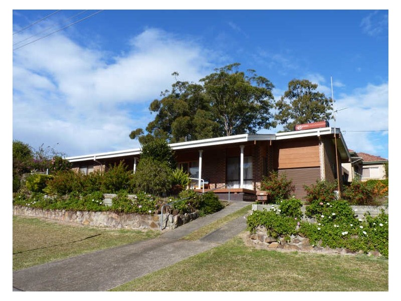 10 Ilett Street, Mollymook NSW 2539