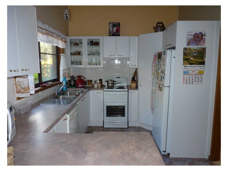10 Ilett Street, Mollymook NSW 2539