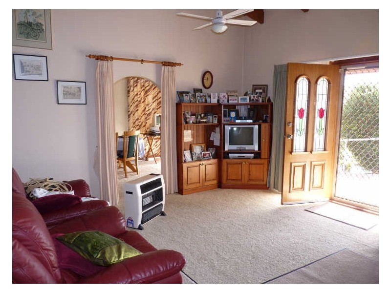 10 Ilett Street, Mollymook NSW 2539