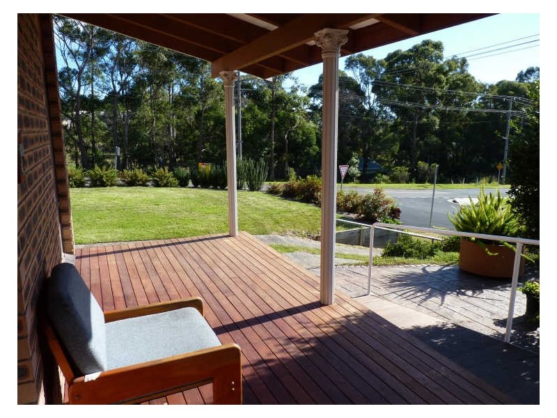10 Ilett Street, Mollymook NSW 2539