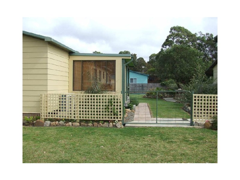 12 Venus Avenue, Lake Tabourie NSW 2539