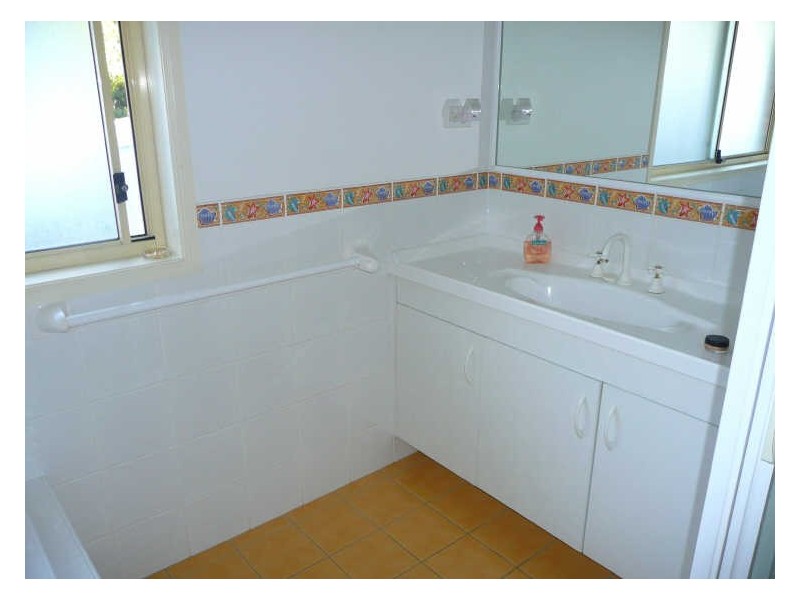 14 Wyoming Avenue, Burrill Lake NSW 2539