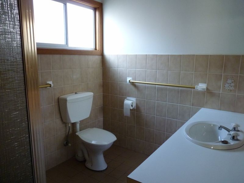 30 Queanbeyan Avenue, Burrill Lake NSW 2539