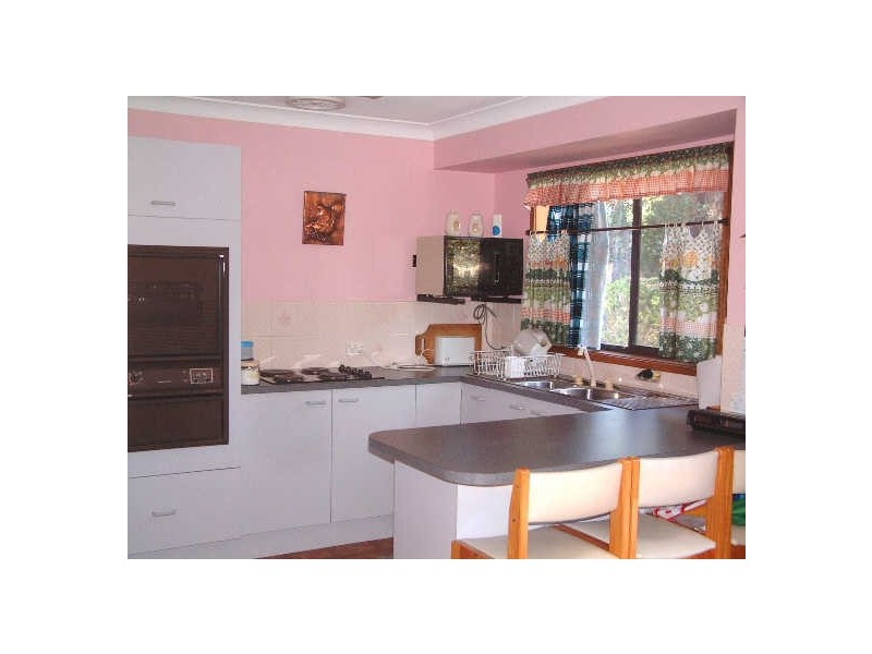 17 Simmons Drive, Ulladulla NSW 2539