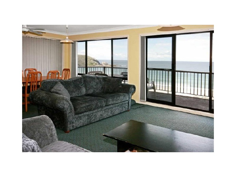16 Beach Road, Mollymook NSW 2539