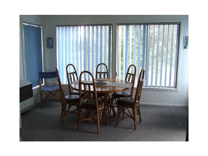 19 Donlan Road, Mollymook NSW 2539