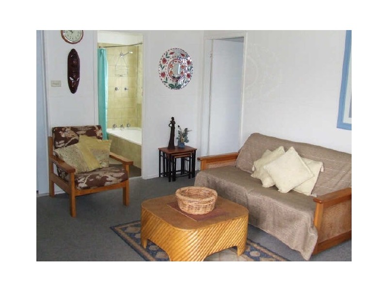 19 Donlan Road, Mollymook NSW 2539