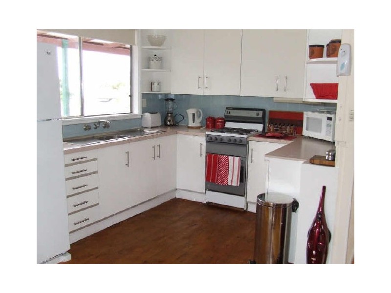 84 Carroll Avenue, Mollymook NSW 2539