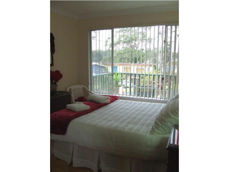 84 Carroll Avenue, Mollymook NSW 2539