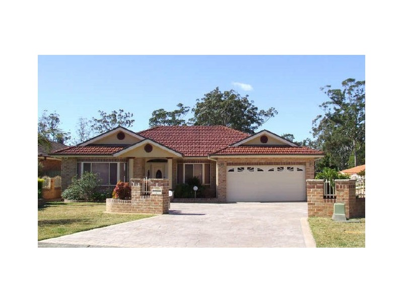 7 Combe Drive, Mollymook NSW 2539