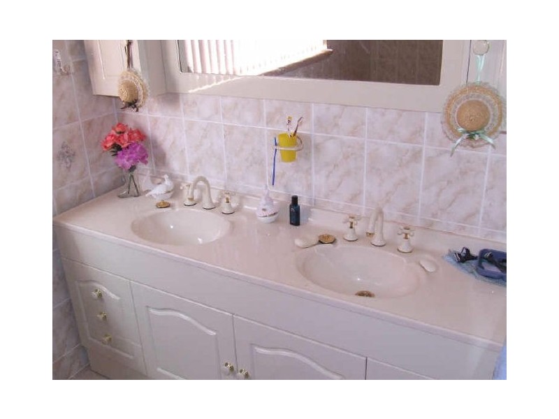 7 Combe Drive, Mollymook NSW 2539