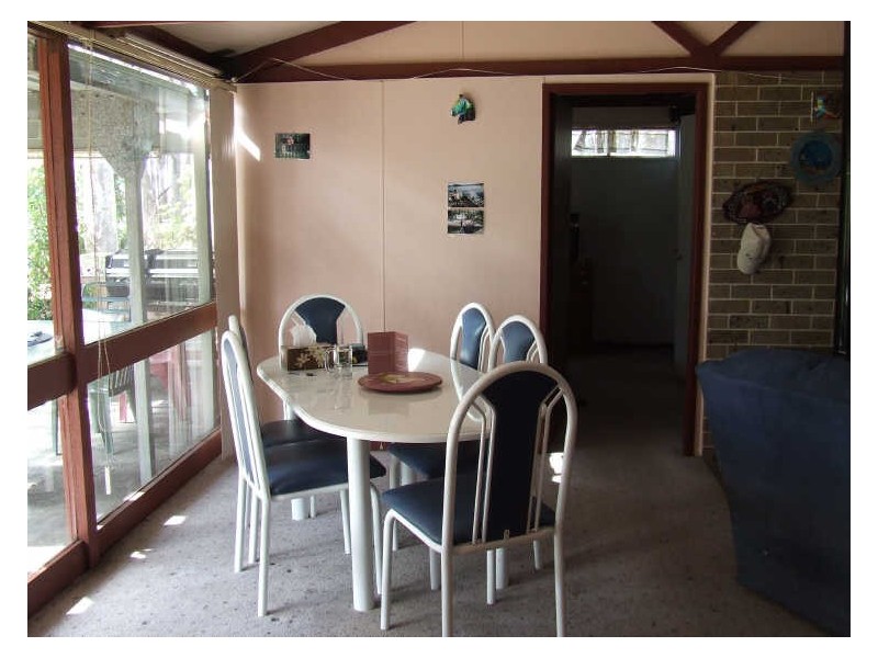 7 Wyoming Avenue, Burrill Lake NSW 2539