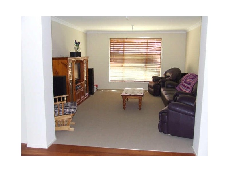 10 Scribbly Gum Crescent, Ulladulla NSW 2539