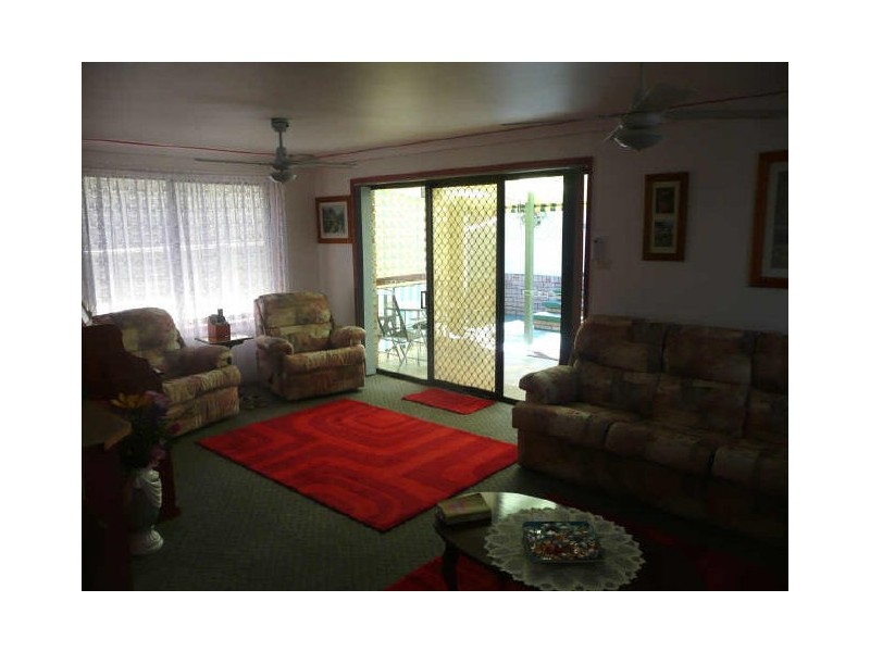 51 Commonwealth Avenue, Burrill Lake NSW 2539