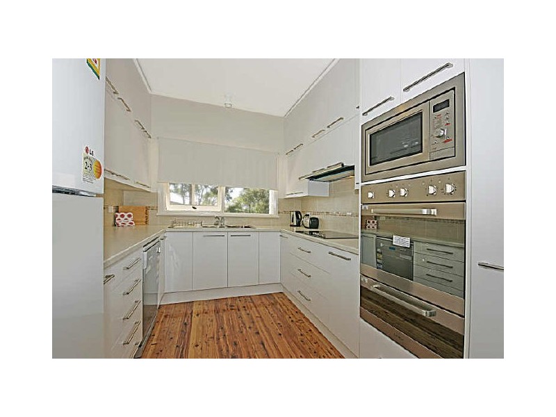 1 Davies St, Mollymook NSW 2539