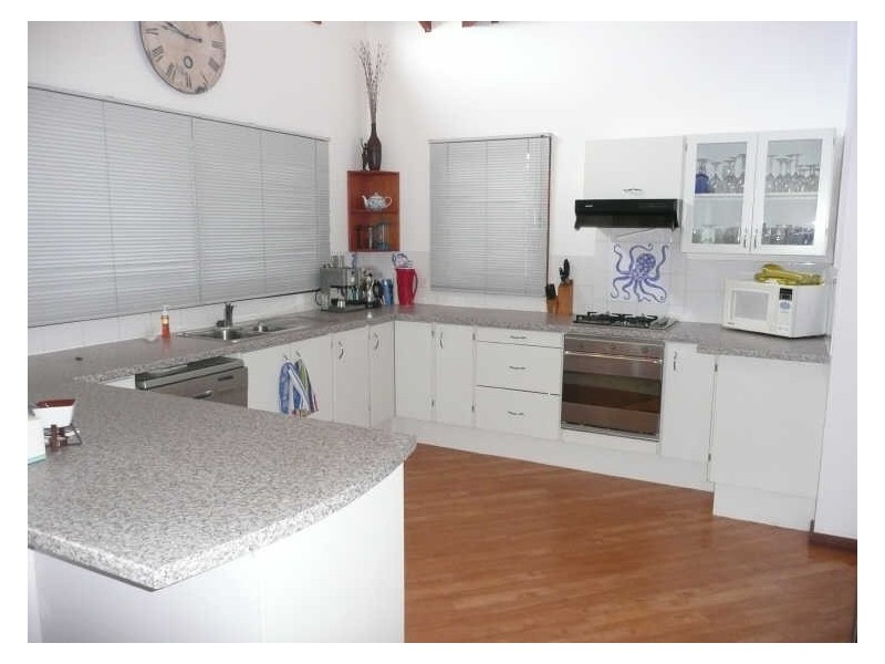 29 Linden Way, Mollymook NSW 2539