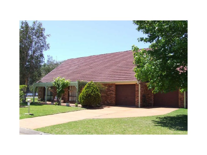 6 Ireland Street, Burrill Lake NSW 2539