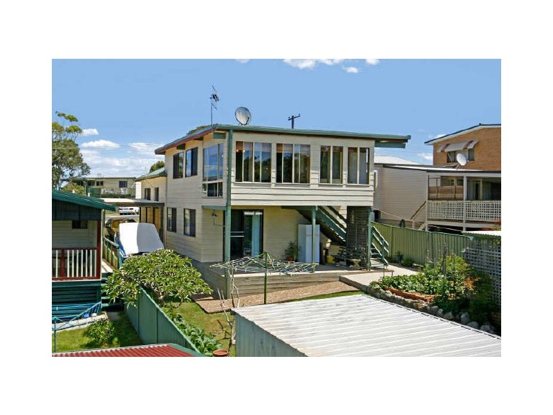 16 Canberra Crescent, Burrill Lake NSW 2539