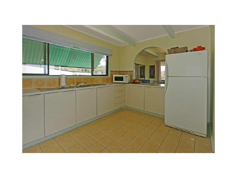 16 Canberra Crescent, Burrill Lake NSW 2539