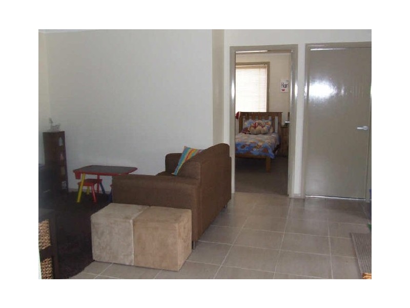 21 Oak Avenue, Lake Tabourie NSW 2539