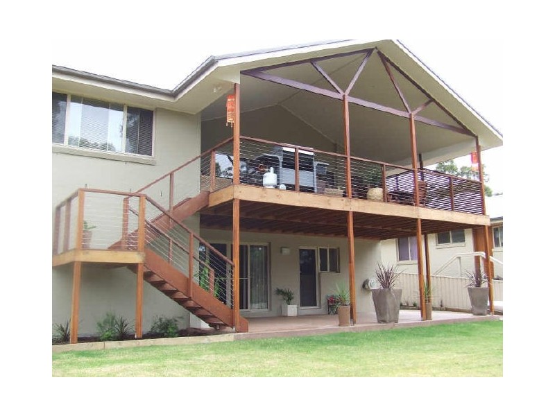 21 Oak Avenue, Lake Tabourie NSW 2539