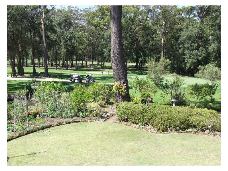 37 Clyde Street, Mollymook NSW 2539