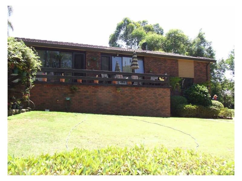 37 Clyde Street, Mollymook NSW 2539