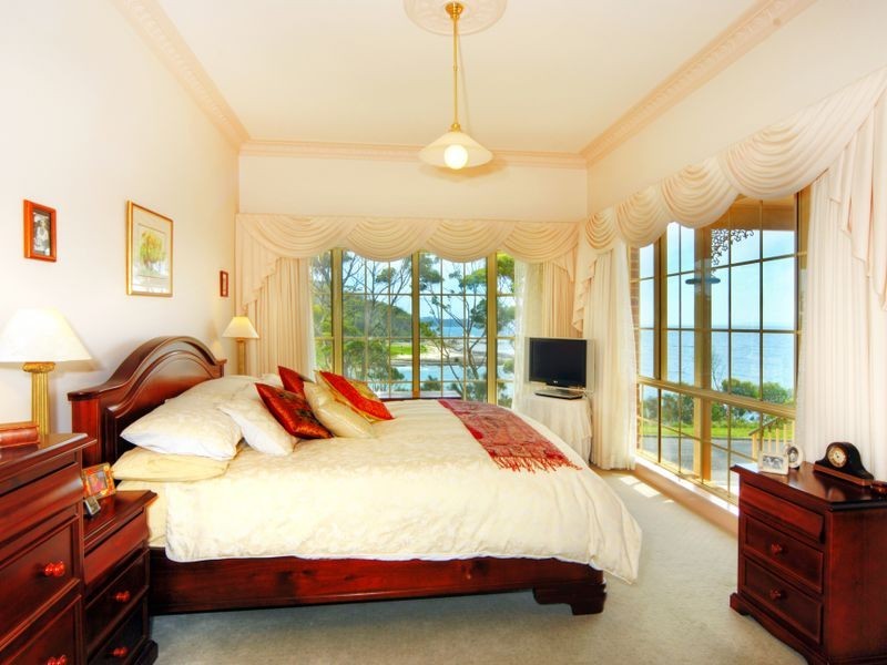 12 Shipton Crescent, Mollymook NSW 2539