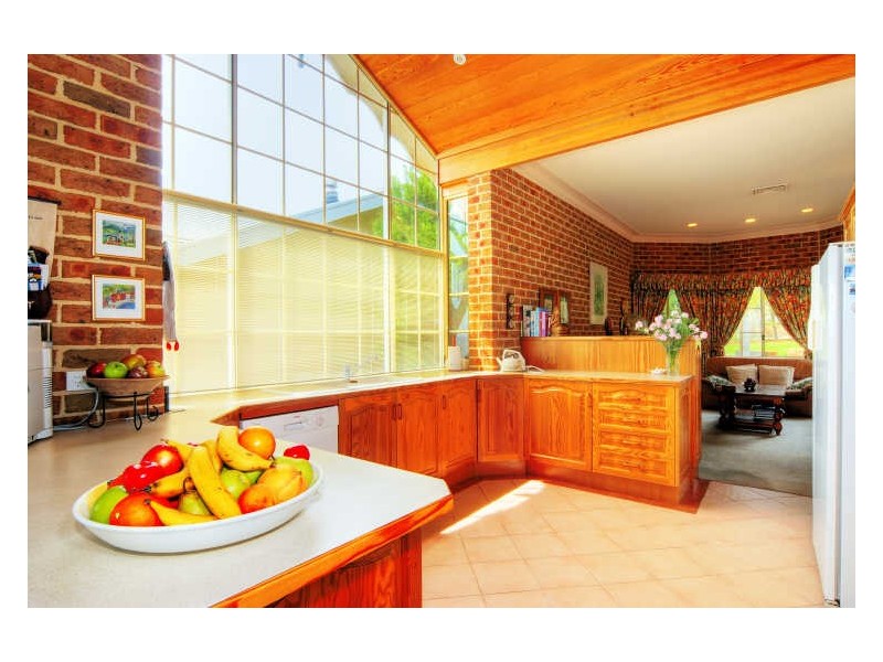 12 Shipton Crescent, Mollymook NSW 2539