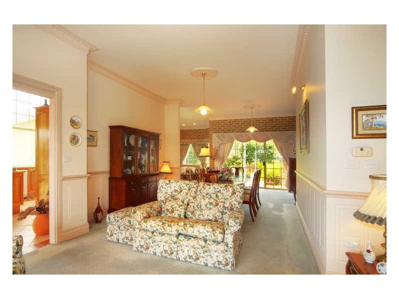 12 Shipton Crescent, Mollymook NSW 2539