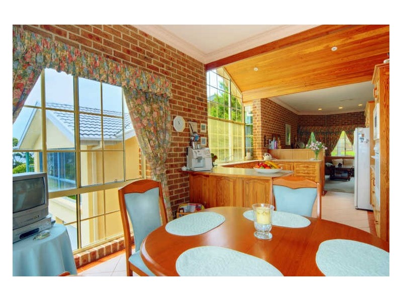 12 Shipton Crescent, Mollymook NSW 2539