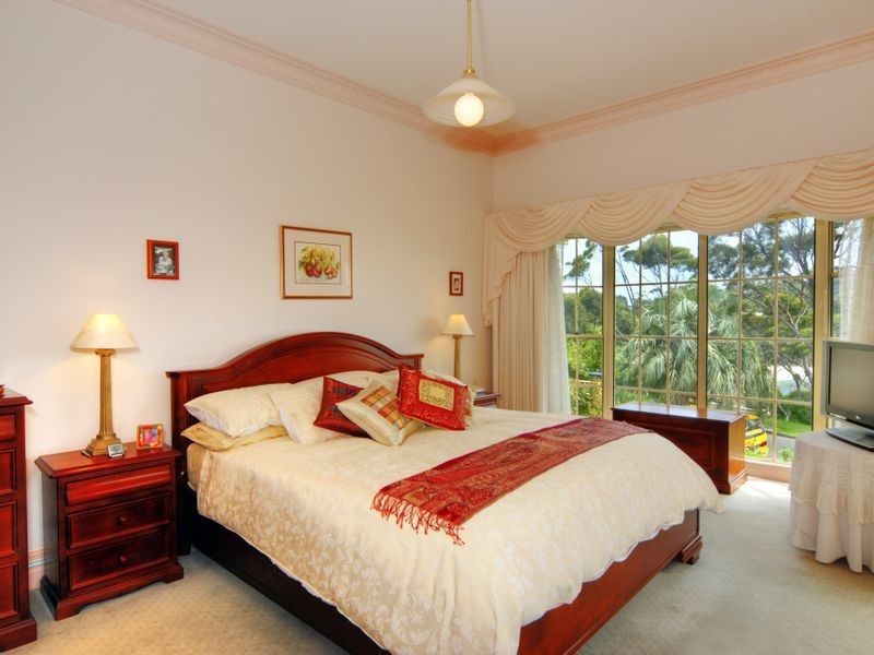 12 Shipton Crescent, Mollymook NSW 2539