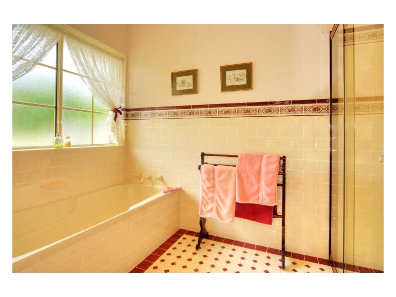 12 Shipton Crescent, Mollymook NSW 2539