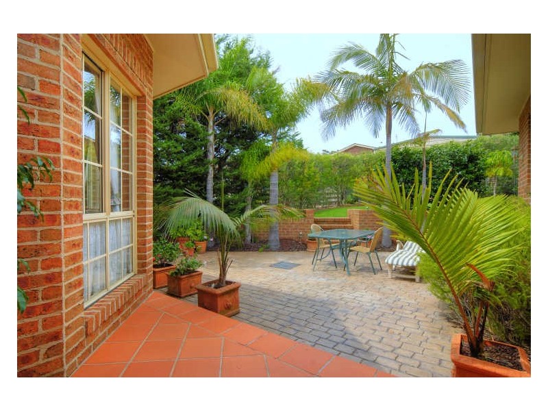 12 Shipton Crescent, Mollymook NSW 2539