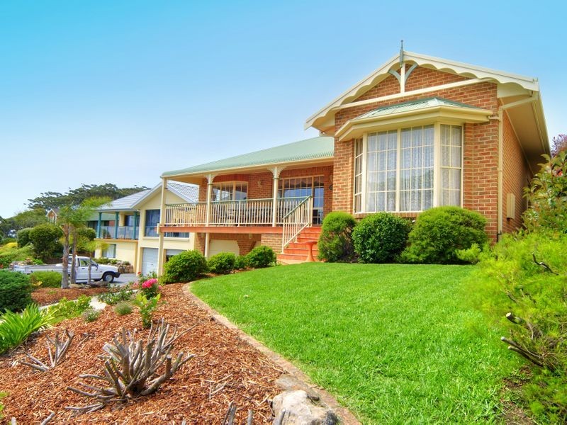 12 Shipton Crescent, Mollymook NSW 2539