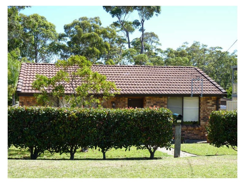65 Wallaroy Drive, Burrill Lake NSW 2539