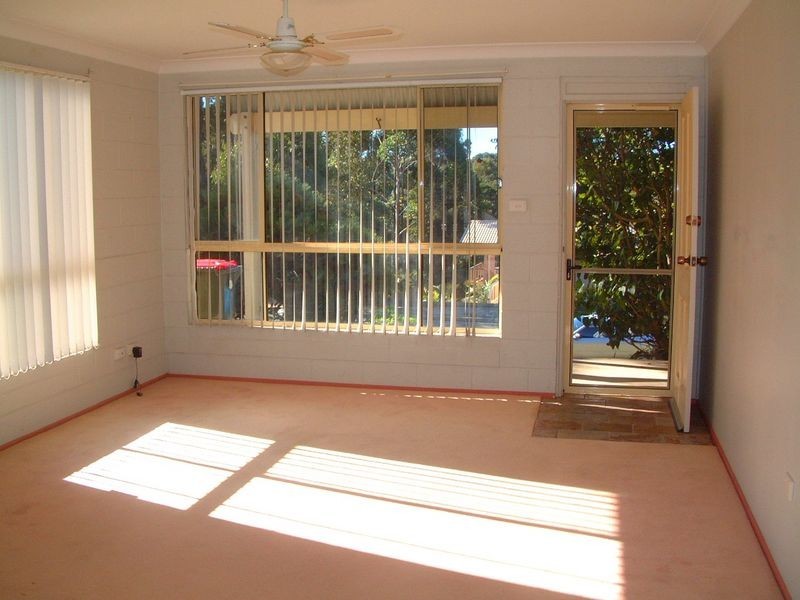 1-2/5 Gemini Way, Narrawallee NSW 2539