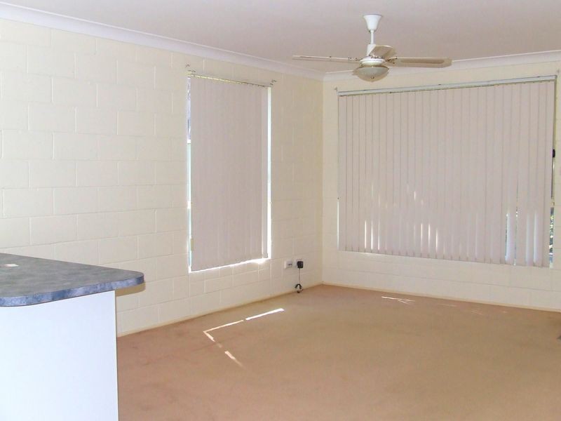 1-2/5 Gemini Way, Narrawallee NSW 2539