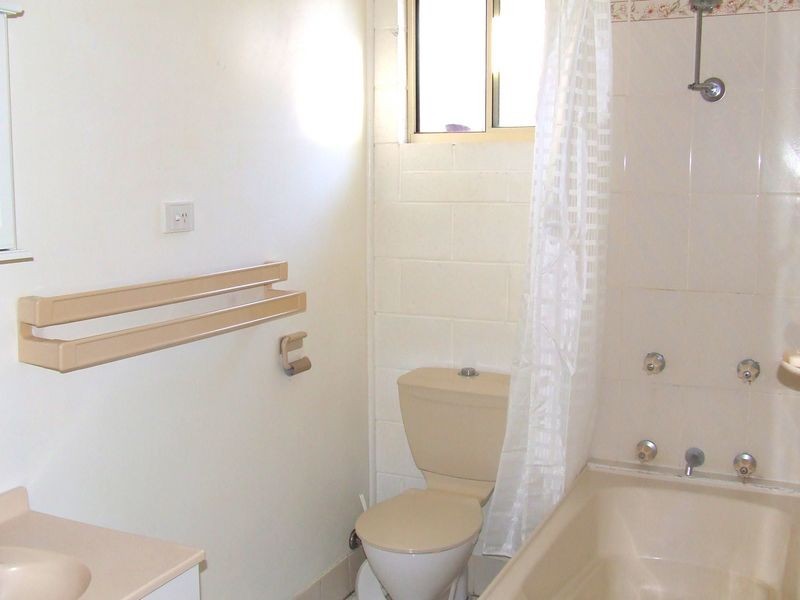 1-2/5 Gemini Way, Narrawallee NSW 2539