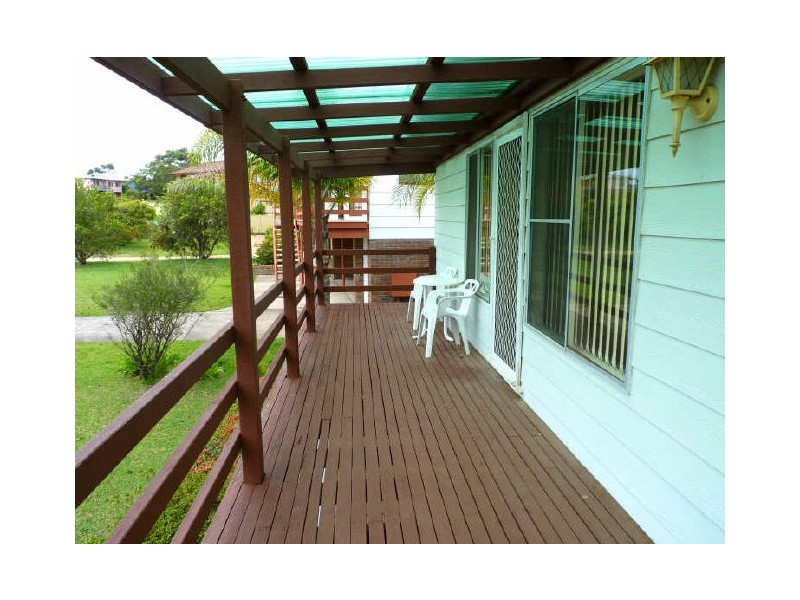 5 Vista Drive, Dolphin Point NSW 2539
