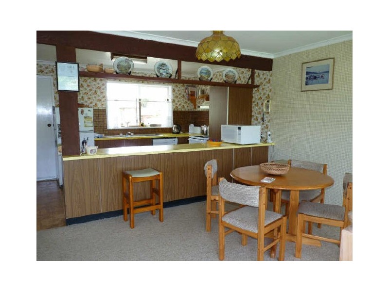 26 Jones Avenue, Mollymook NSW 2539