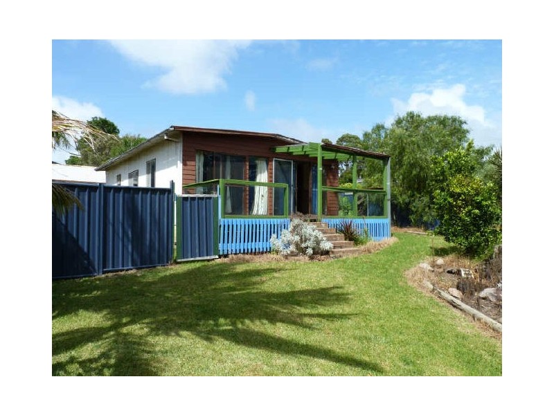 60 Wallaroy Drive, Burrill Lake NSW 2539