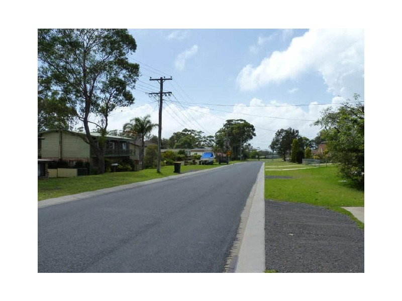 60 Wallaroy Drive, Burrill Lake NSW 2539