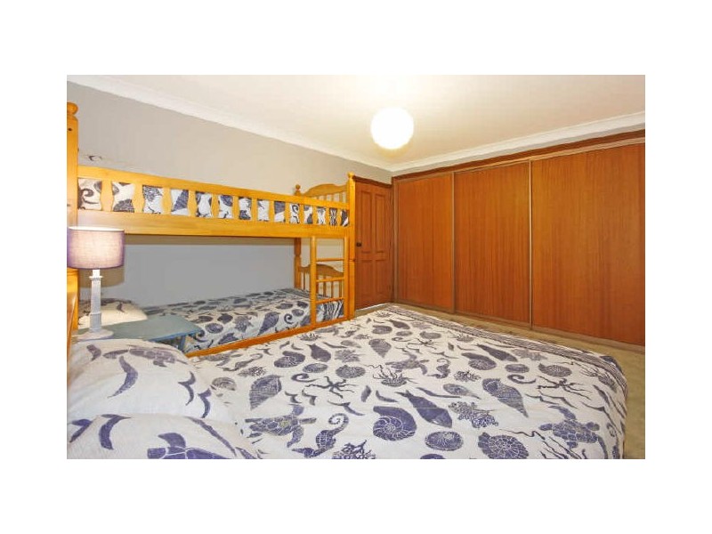 11 Booth Avenue, Narrawallee NSW 2539